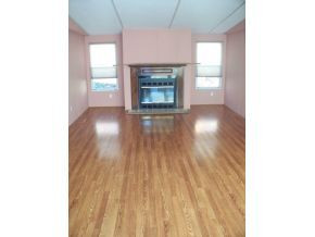 1501 Marbleton Road Unicoi, TN 37692 - Photo 7 of 16 Living Room
