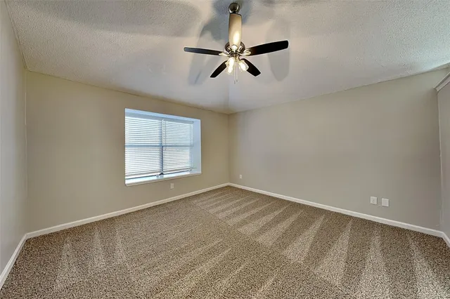 $2,000 | 205 Valley Spring Drive, Arlington, TX 76018