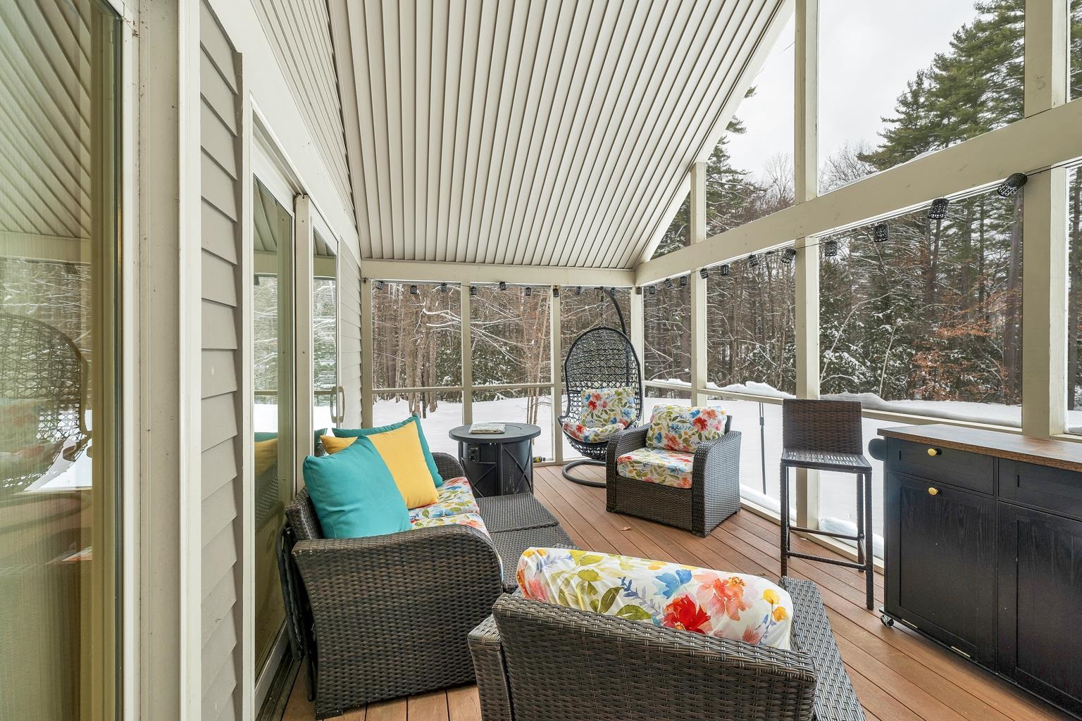 42 Point Breeze Road Wolfeboro, NH 03894 - Photo 10 of 44