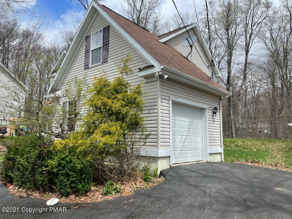 247 Coach Road Tobyhanna, PA 18466 - Photo 2 of 18 IMG_0399