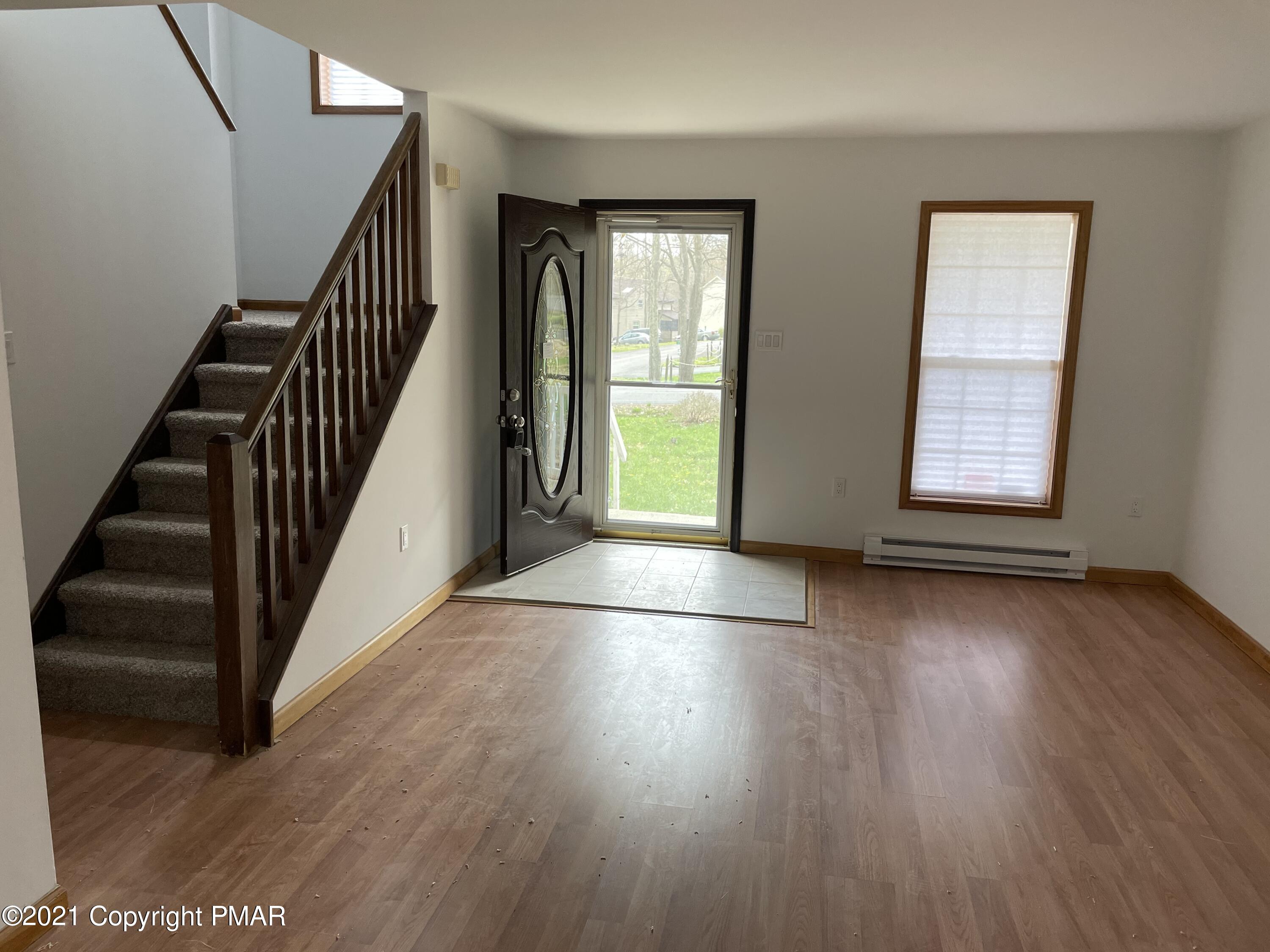 247 Coach Road Tobyhanna, PA 18466 - Photo 3 of 18 IMG_1670