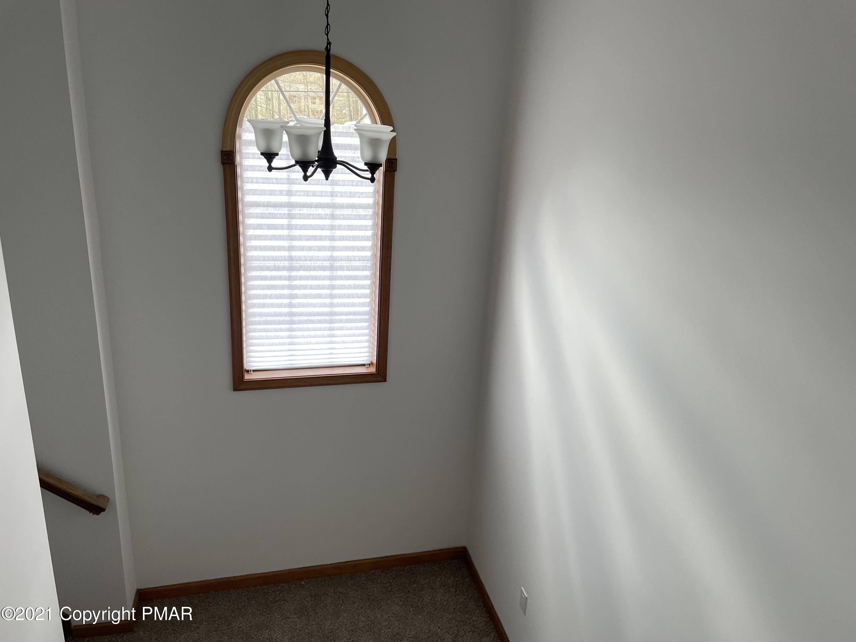 247 Coach Road Tobyhanna, PA 18466 - Photo 9 of 18 IMG_1676
