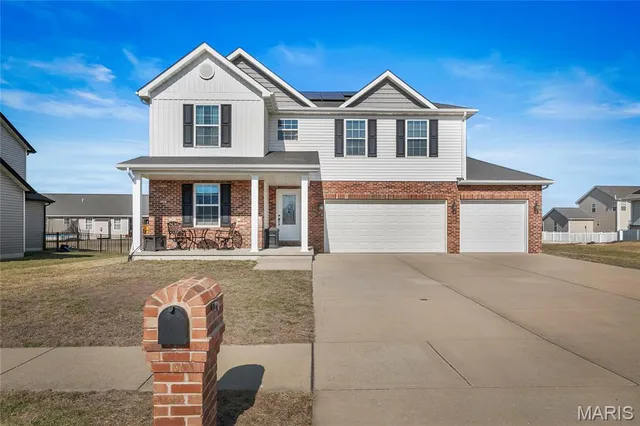 $395,000 | 3469 Chippewa Drive, Shiloh, IL 62221