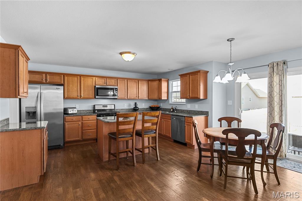 3469 Chippewa Drive Shiloh, IL 62221 - Photo 3 of 38