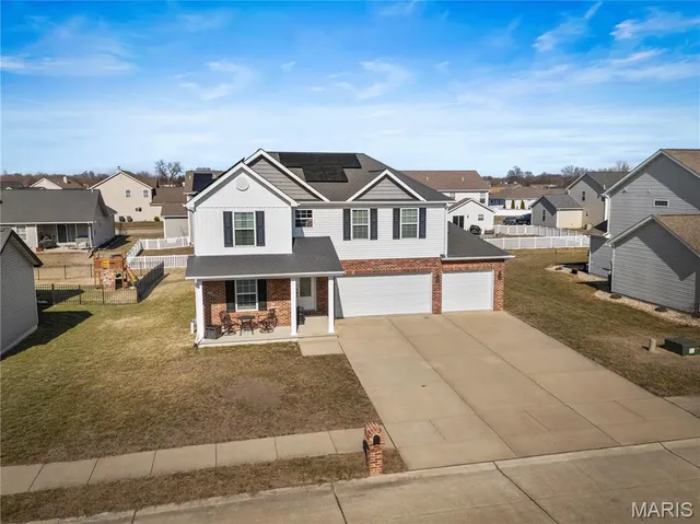 $395,000 | 3469 Chippewa Drive, Shiloh, IL 62221