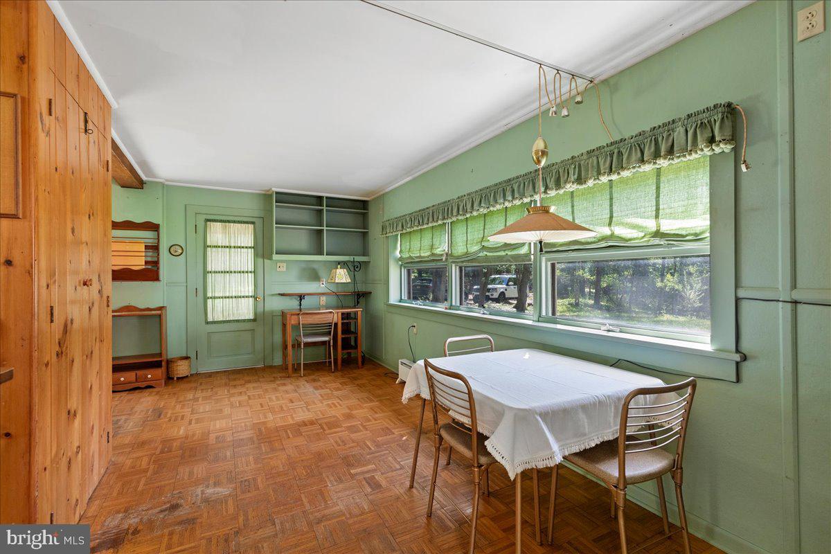133 Woosamonsa Road Pennington, NJ 08534 - Photo 11 of 27