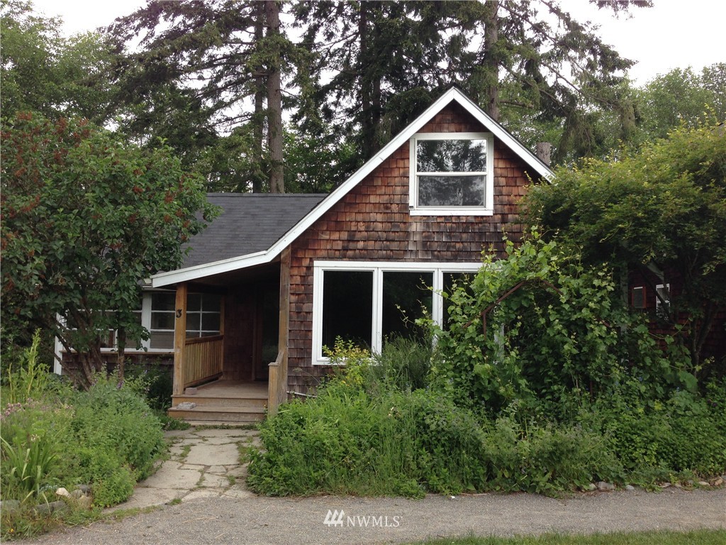 10421 Southwest Bank Road, Unit 3 Vashon, WA 98070 - Photo 1 of 1 Gallery Image 1