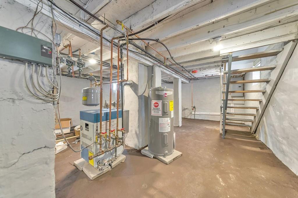 402 Allen Street Springfield, MA 01118 - Photo 24 of 28 a view of a room with gym equipment