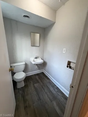 $1,000 | 433 Homestead Street, Unit F, Gibsonville, NC 27249