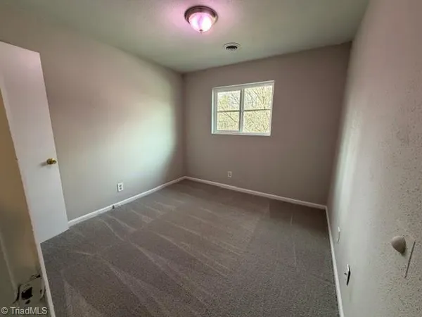 $1,000 | 433 Homestead Street, Unit F, Gibsonville, NC 27249