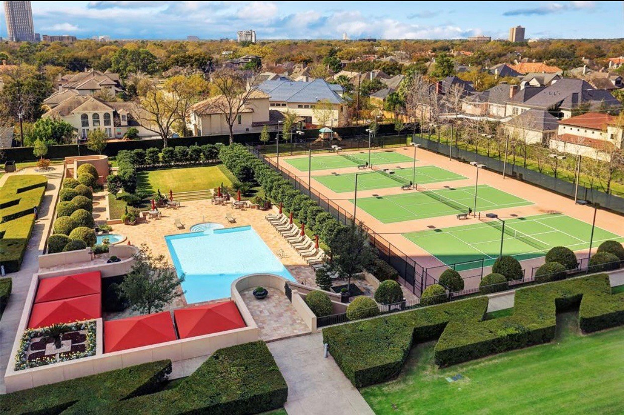 5110 San Felipe Street, Unit 273 Houston, TX 77056 - Photo 16 of 19 an aerial view of a city