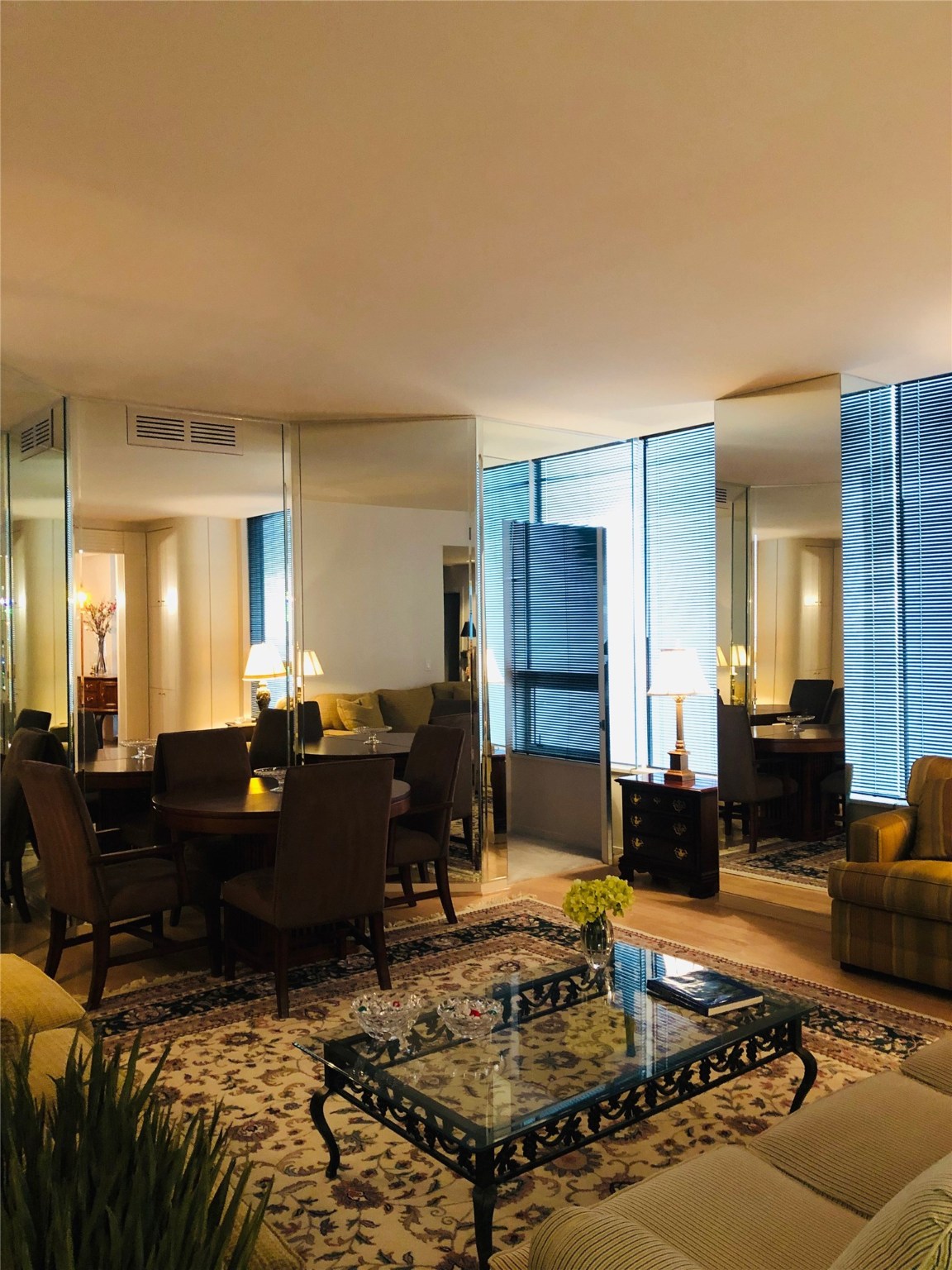 5110 San Felipe Street, Unit 273 Houston, TX 77056 - Photo 2 of 19 a living room with furniture stove and a table