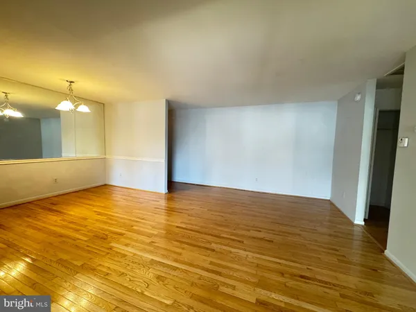 $1,700 | 5482 Cedar Lane, Unit B2, Columbia, MD 21044