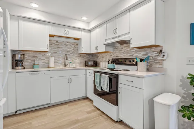 $399,999 | 1 Sandpiper Cove, Unit 1, Scarborough, ME 04074