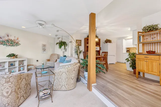 $399,999 | 1 Sandpiper Cove, Unit 1, Scarborough, ME 04074