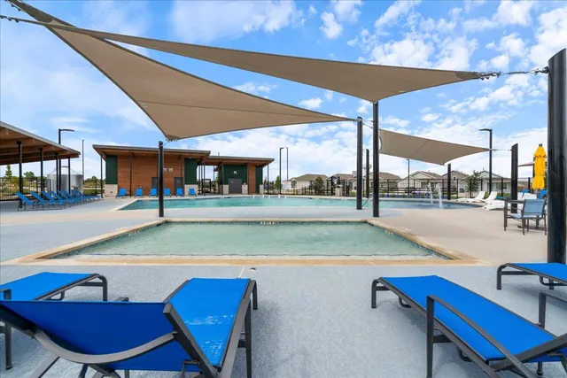 a view of yard with patio