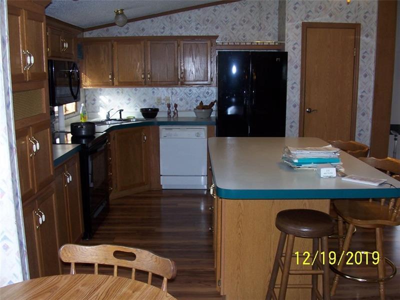 1157 Toms Run Road Holbrook, PA 15341 - Photo 10 of 17