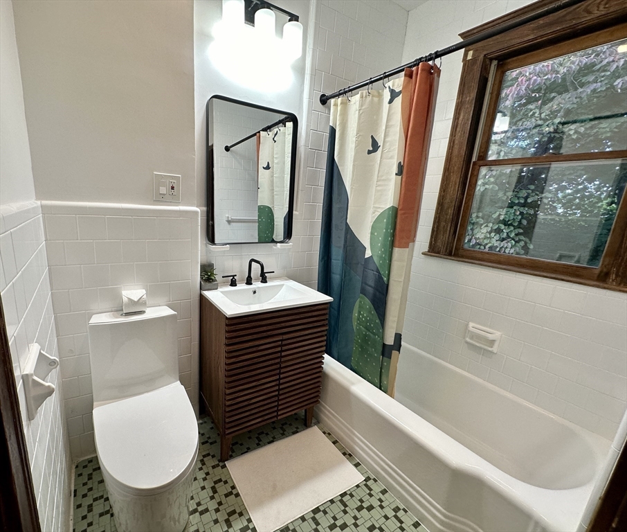 8 Lee Hill Road Boston, MA 02131 - Photo 11 of 29 Gallery Image 11