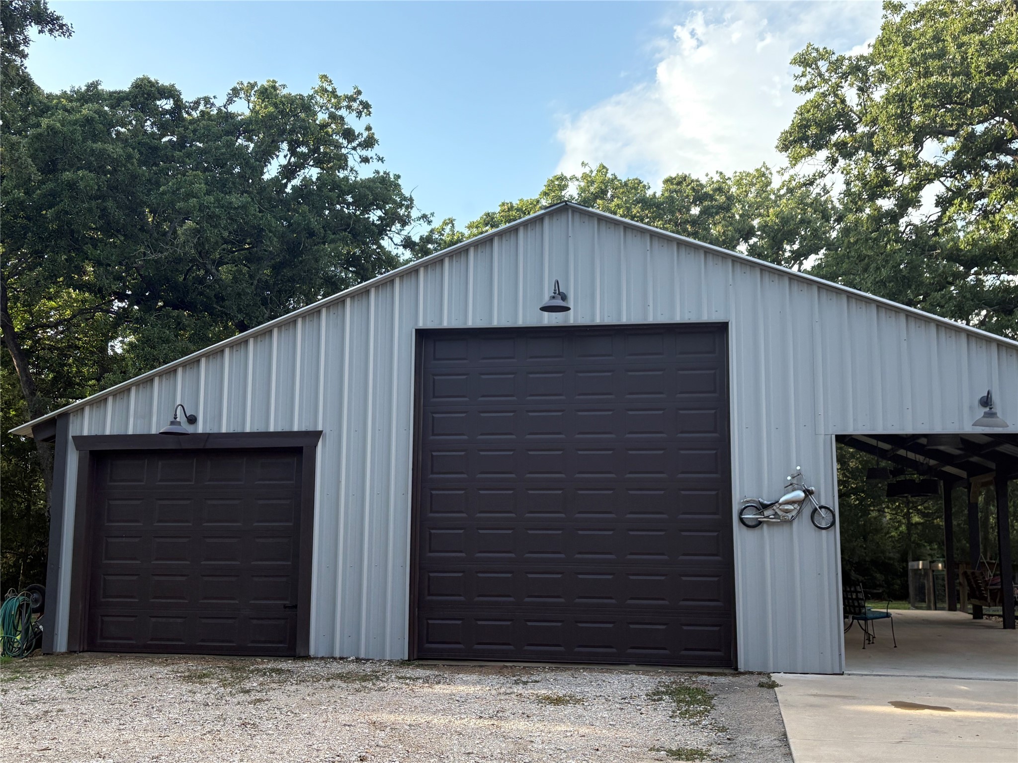 8595 Jared Road Bellville, TX 77418 - Photo 7 of 30 a front view of a house