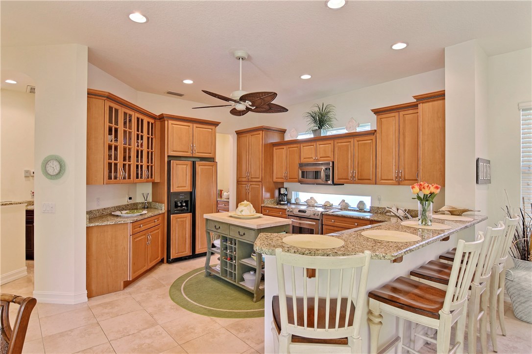 9062 Castle Harbour Circle Vero Beach, FL 32963 - Photo 14 of 36