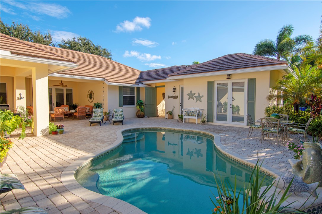 9062 Castle Harbour Circle Vero Beach, FL 32963 - Photo 8 of 36