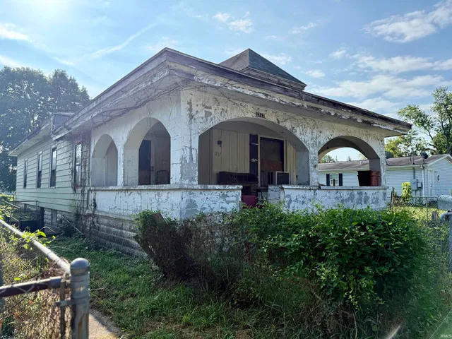 $49,900 | 1717 South Boots Street, Marion, IN 46953