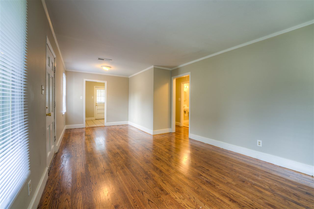 4281 Owen Road Memphis, TN 38122 - Photo 3 of 24