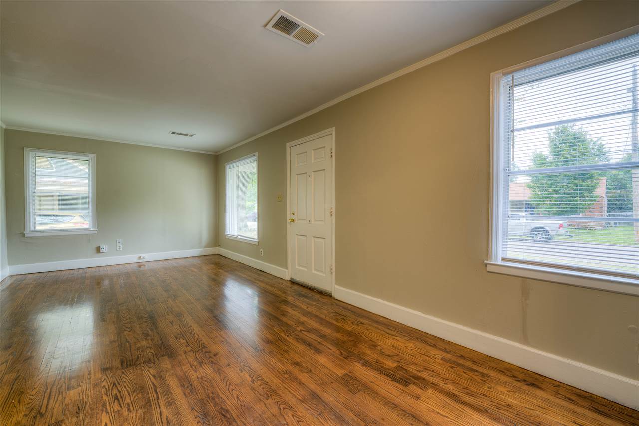 4281 Owen Road Memphis, TN 38122 - Photo 4 of 24