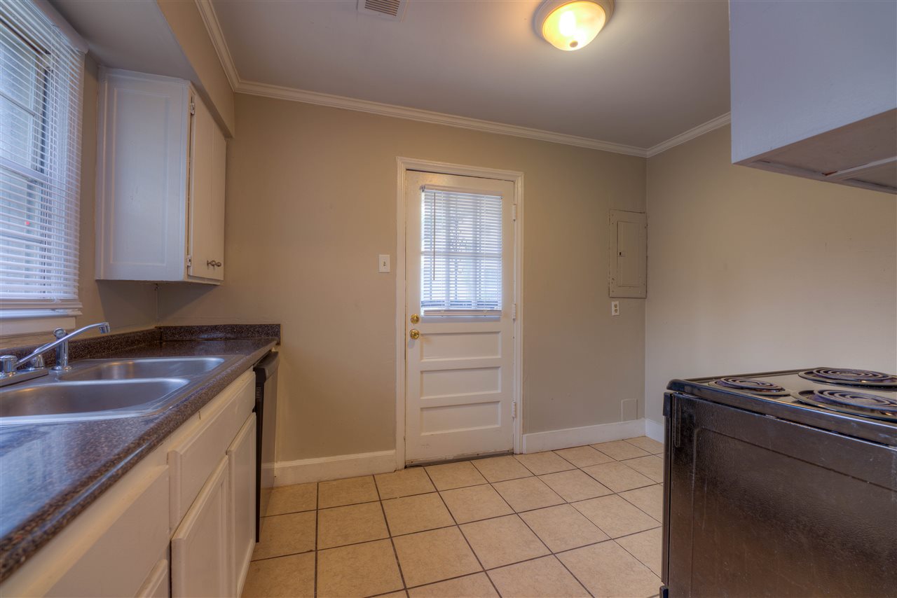 4281 Owen Road Memphis, TN 38122 - Photo 5 of 24