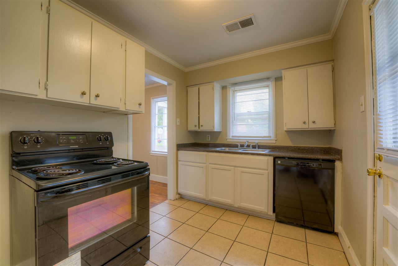 4281 Owen Road Memphis, TN 38122 - Photo 6 of 24