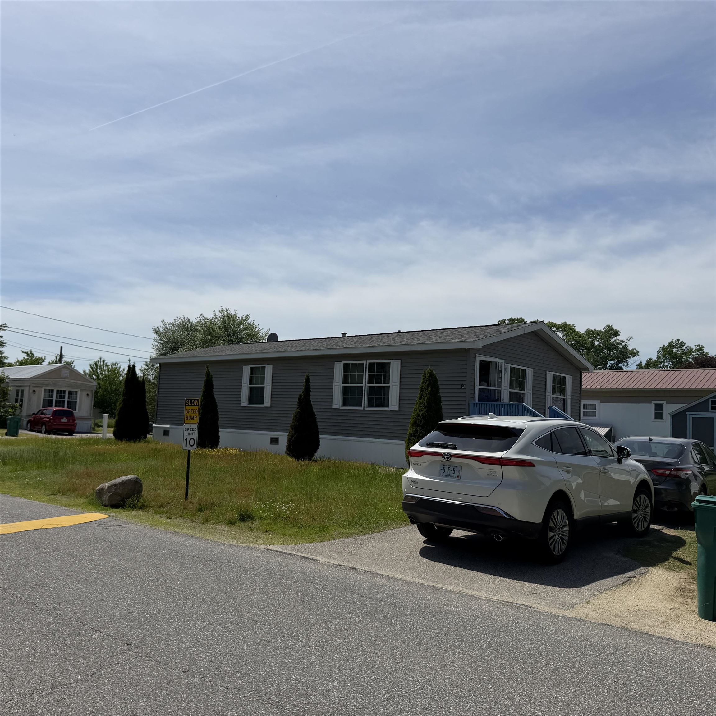 19 Holly Park Lane Rochester, NH 03867 - Photo 1 of 16
