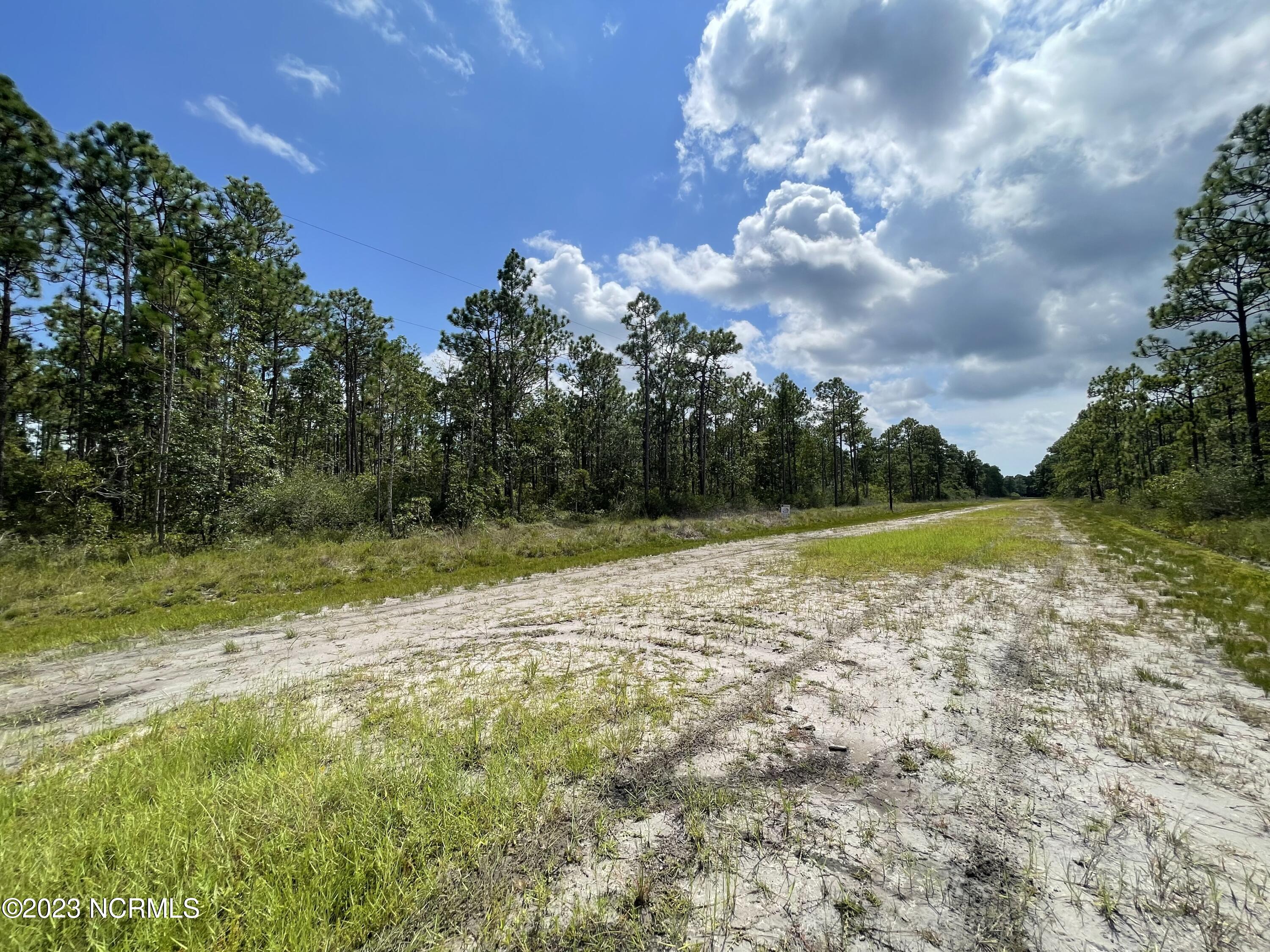 11 Pee Dee Road Southport, NC 28461 - Photo 2 of 19 IMG_3930