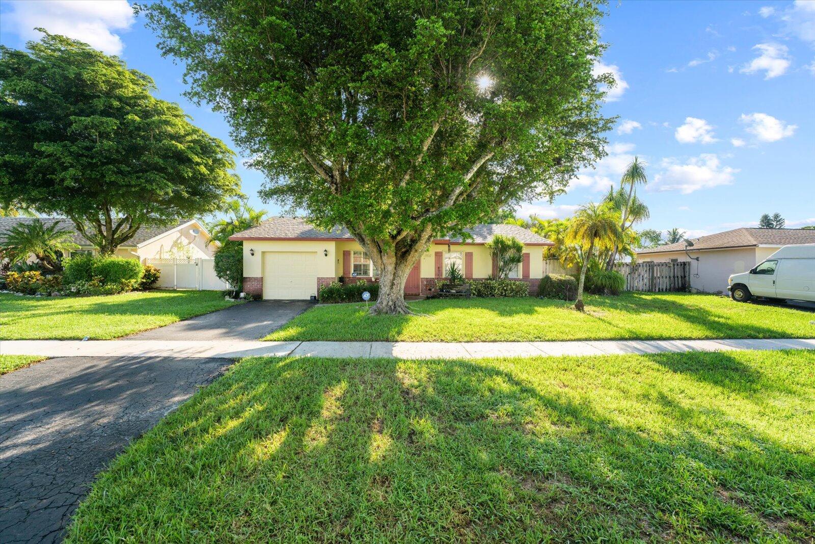 19532 Carolina Circle Boca Raton, FL 33434 - Photo 1 of 41 03-DSC05982