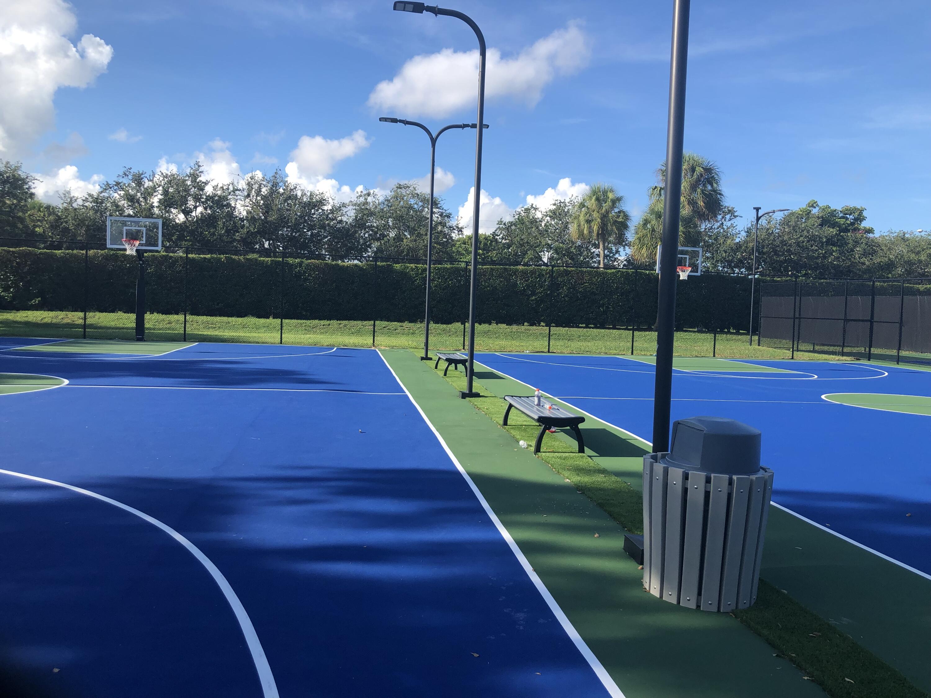 19532 Carolina Circle Boca Raton, FL 33434 - Photo 29 of 41 Basketball Courts