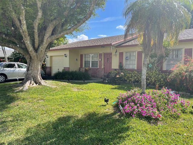19532 Carolina Circle Boca Raton, FL 33434 - Photo 38 of 41 19532 Carolina Crcle