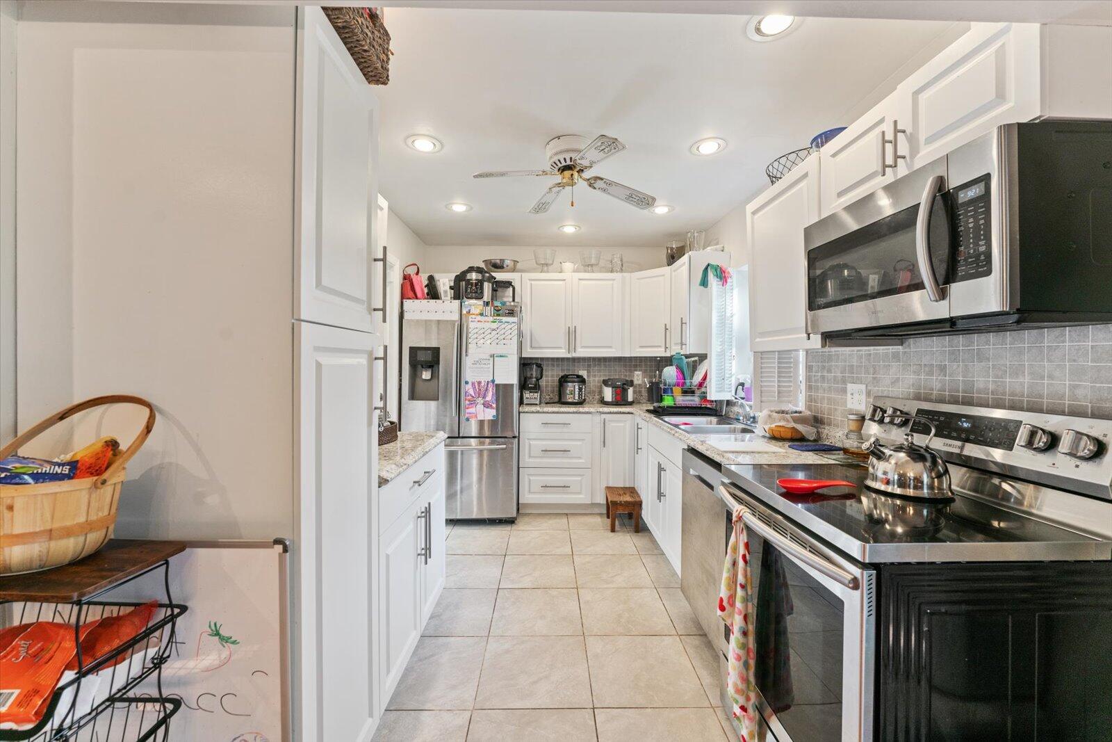 19532 Carolina Circle Boca Raton, FL 33434 - Photo 7 of 41 14-DSC05938