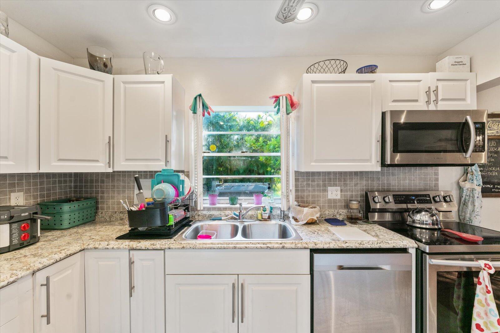 19532 Carolina Circle Boca Raton, FL 33434 - Photo 9 of 41 16-DSC05944