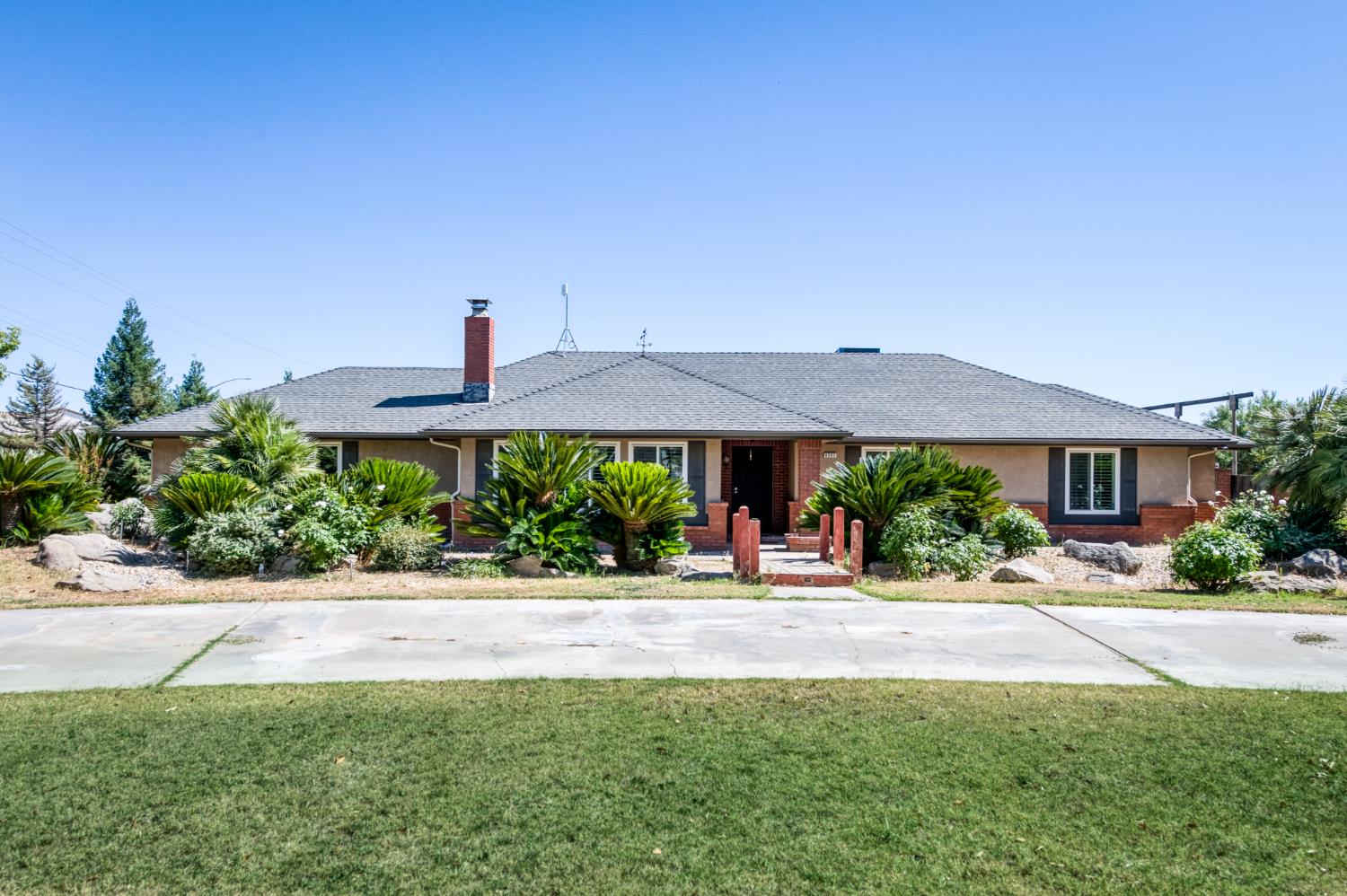 6503 West Rialto Avenue Fresno, CA 93723 - Photo 1 of 51