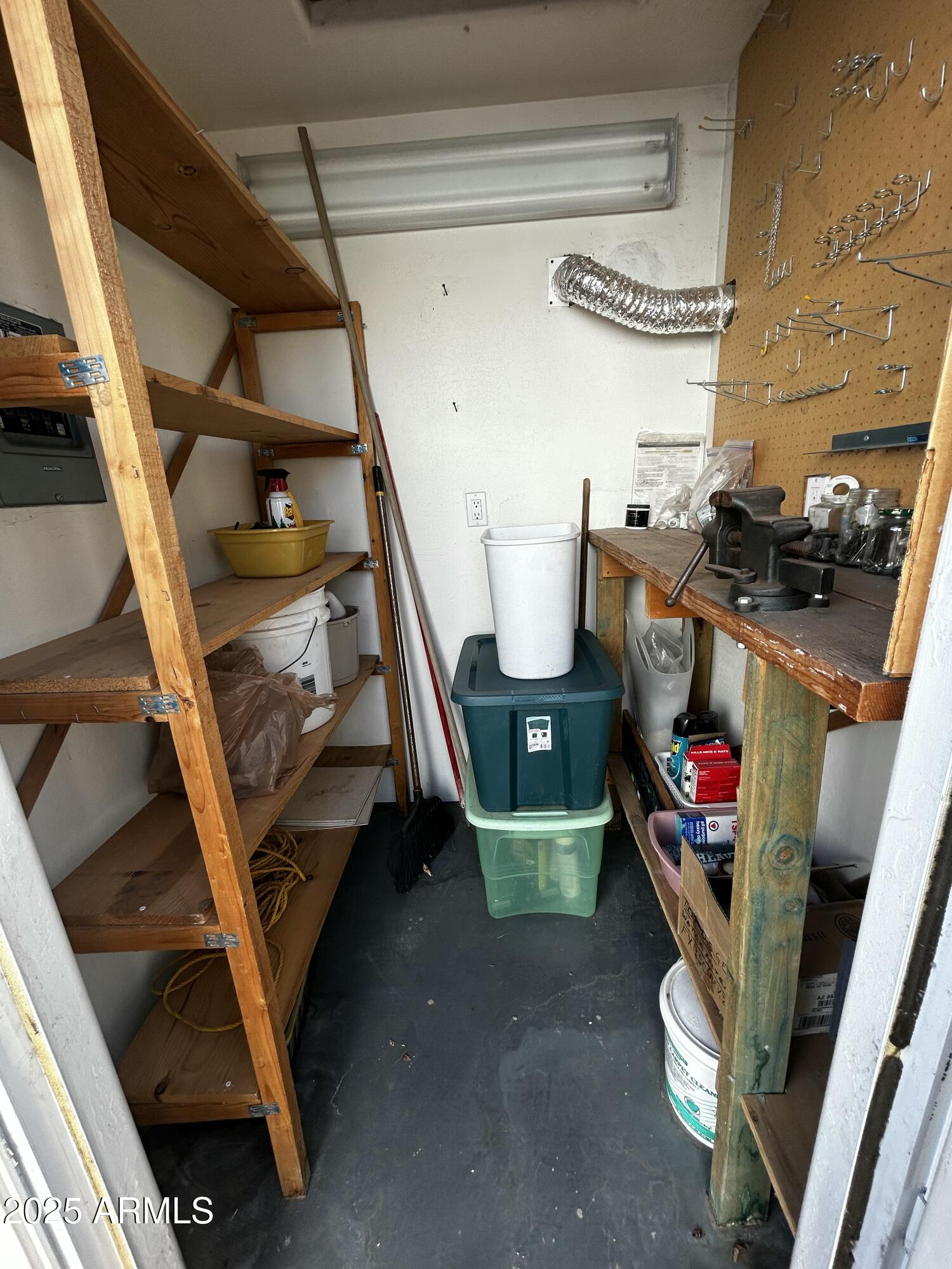 111 South Greenfield Road, Unit 596 Mesa, AZ 85206 - Photo 25 of 26 a utility room with dryer and washer