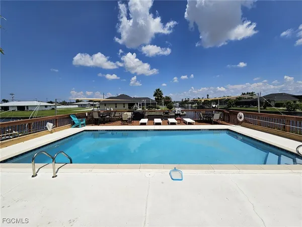 $1,395 | 521 Southwest 47th Terrace, Unit 101, Cape Coral, FL 33914