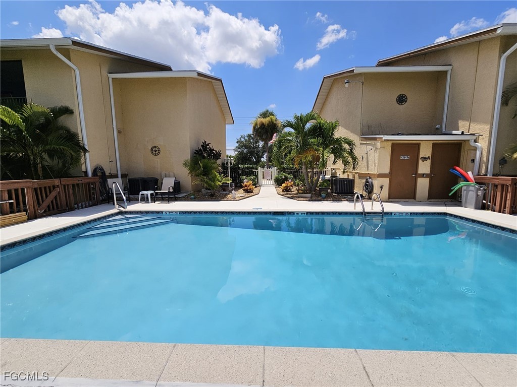 521 Southwest 47th Terrace, Unit 101 Cape Coral, FL 33914 - Photo 27 of 50