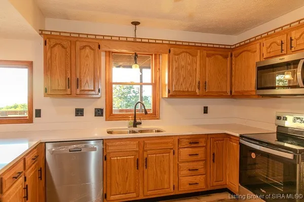 $425,000 | 44 Wheeler Road, Milton, KY 40045