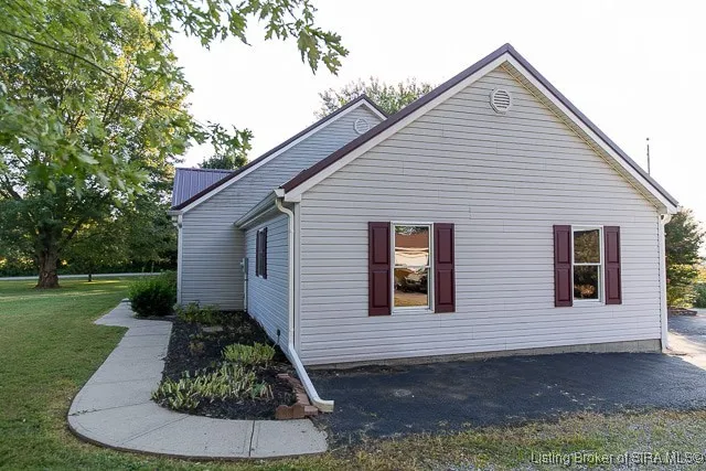 $425,000 | 44 Wheeler Road, Milton, KY 40045