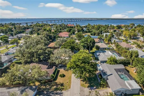 $725,000 | 1343 Jambalana Lane, Fort Myers, FL 33901