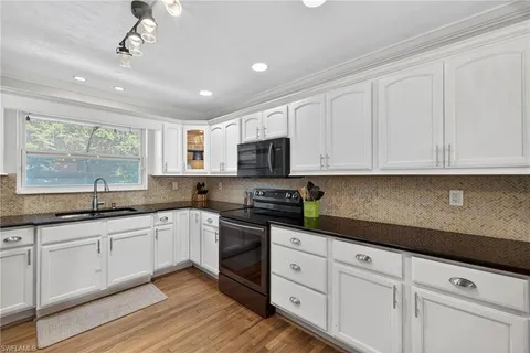 $725,000 | 1343 Jambalana Lane, Fort Myers, FL 33901