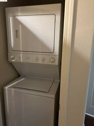 a close up view of washer and dryer