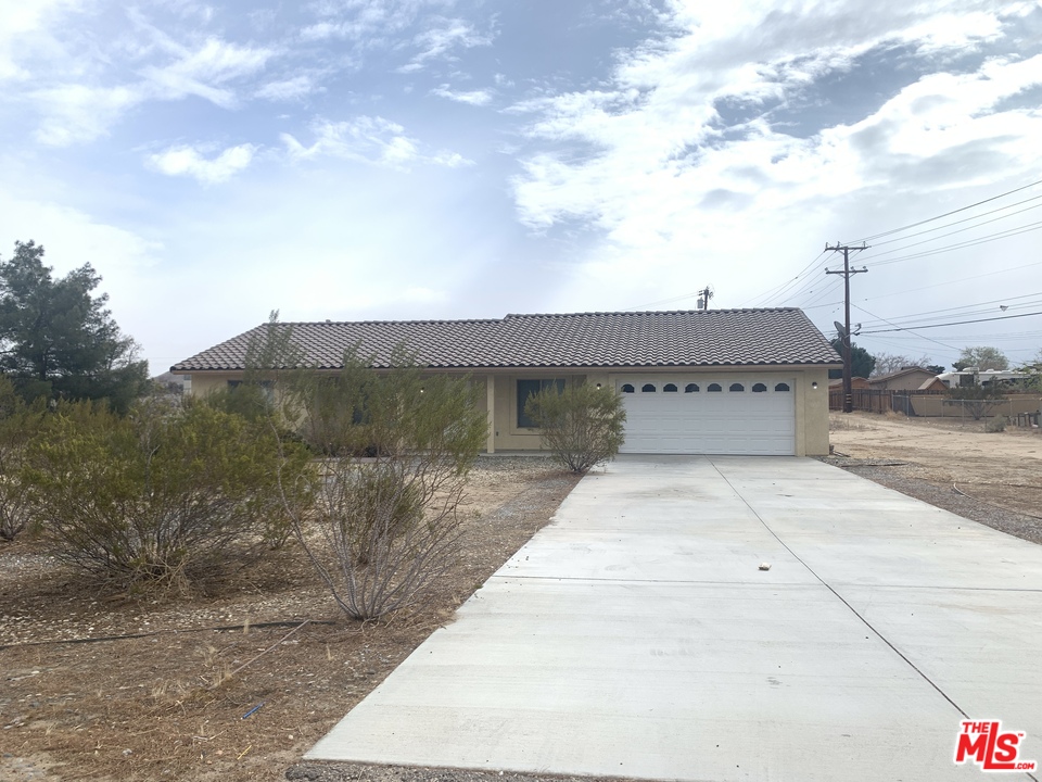 18613 Cocqui Road Apple Valley, CA 92307 - Photo 1 of 13 Gallery Image 1