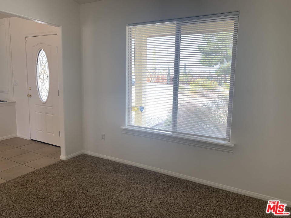 18613 Cocqui Road Apple Valley, CA 92307 - Photo 3 of 13 Gallery Image 3