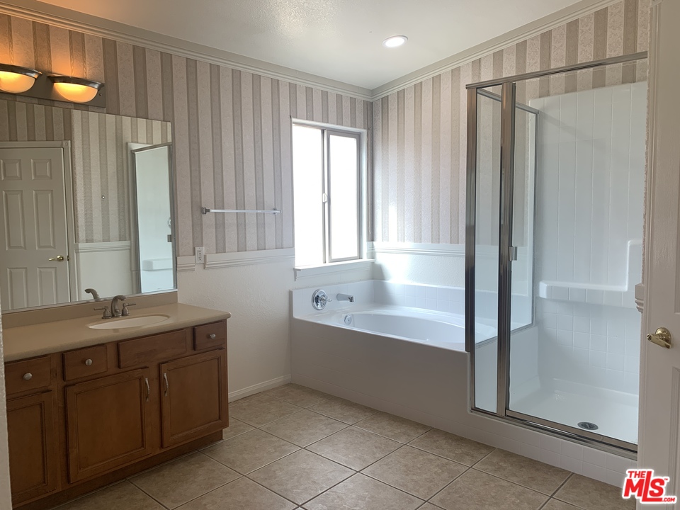 18613 Cocqui Road Apple Valley, CA 92307 - Photo 9 of 13 Gallery Image 9