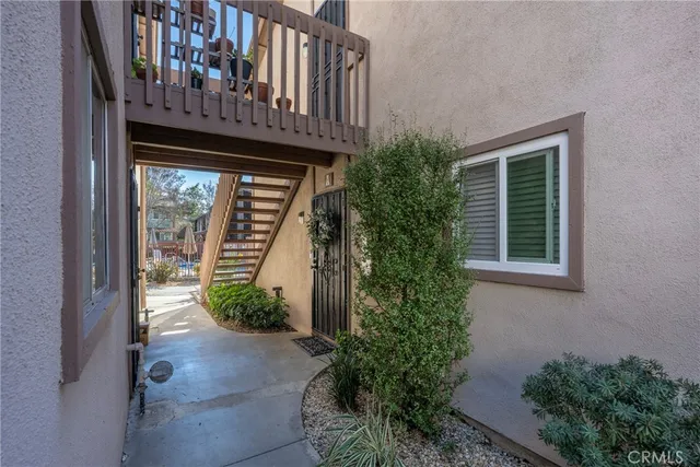 $798,000 | 1082 Cabrillo Park Drive, Unit A, Santa Ana, CA 92701